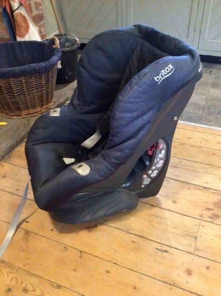 Photo of free Child Britax Car Seat (Yarpole HR6) #1