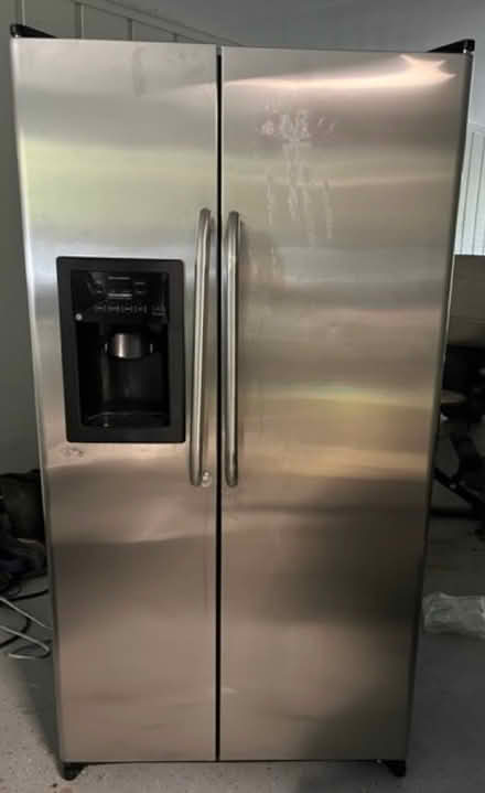 Photo of free large refrigerator (Durham) (Durham (Durham (Southpoint)) #1