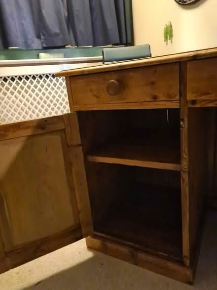 Photo of free Small Wooden desk (Ham KT2) #2