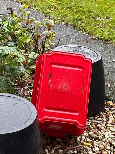 Photo of free 3x mk recycling boxes (Woughton Park MK6) #3