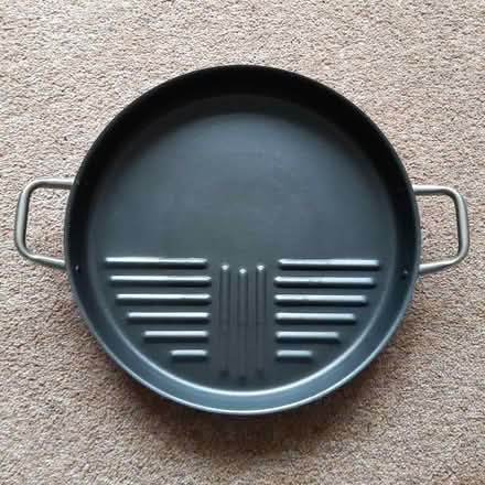 Photo of free Grill Pan (Slyne-with-Hest LA2) #2
