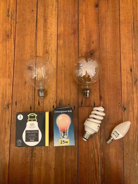 Photo of free Assorted Lightbuls (Dalston) #1