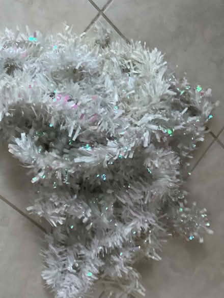 Photo of free 7 Foot Christmas Tree (Dublin 3) #4