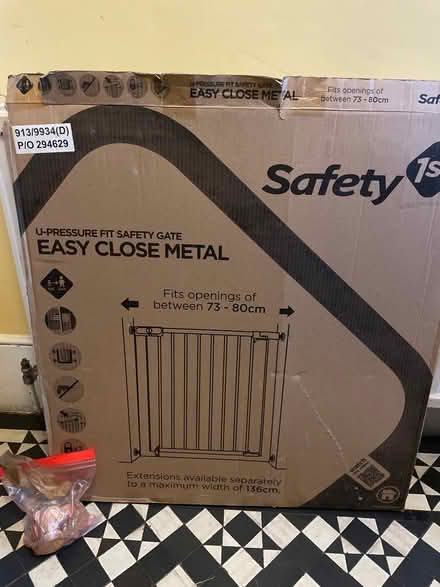 Photo of free Baby stair gate and fittings (Palmers Green N13) #1