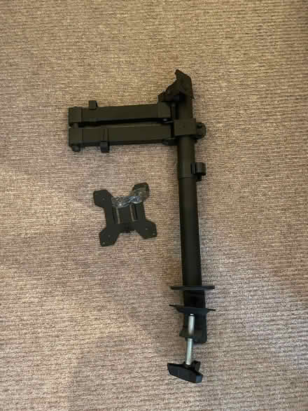 Photo of free Monitor Art for Computer Screen (Chiswick) #1