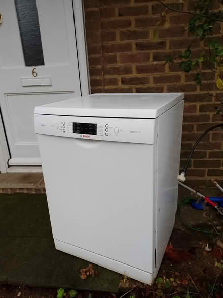Photo of free Dishwasher - free standing (Abingdon OX14) #1