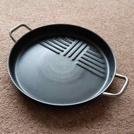 Photo of free Grill Pan (Slyne-with-Hest LA2) #3