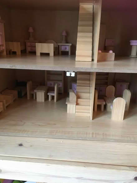 Photo of free Dolls house (Woodley RG5) #2