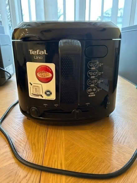 Photo of free Tefal Uno Deep Fat Fryer (Leyland PR26) #3