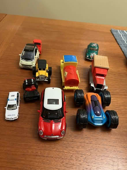 Photo of free toy cars and trucks (Midtown Palo Alto) #1