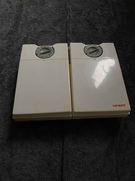 Photo of free Automatic cat feeder (Derby DE23) #2