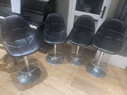 Photo of free 4 bar stools (EN5) #3