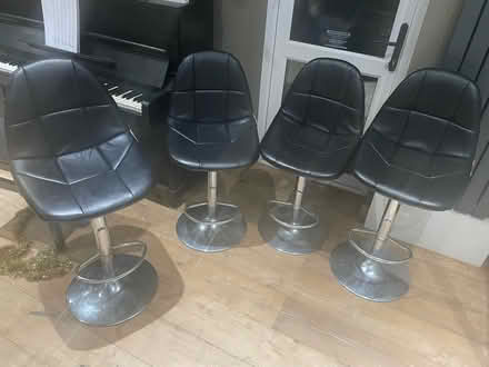 Photo of free 4 bar stools (EN5) #3