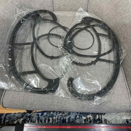Photo of free Wig hangers (Columbia) #1