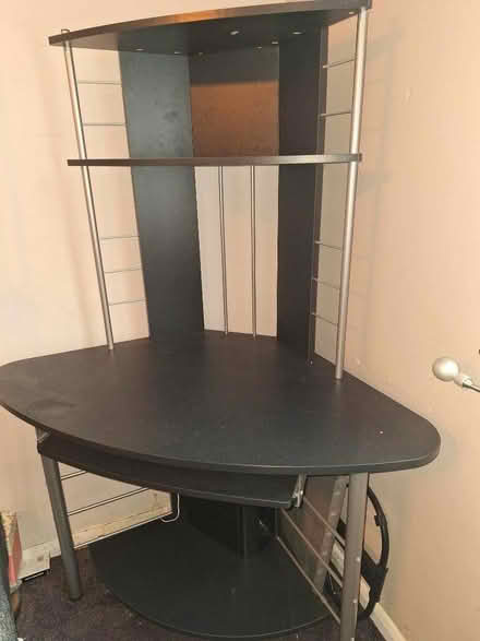 Photo of free Corner computer desk (Corsham SN13) #1