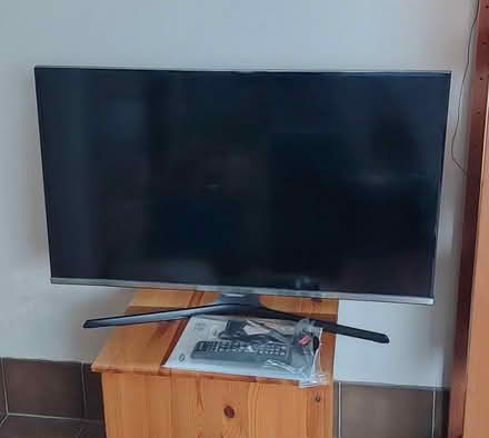 Photo of free Samsung 32in LED TV with fault -- Please read for details (Shavington CW2) #1