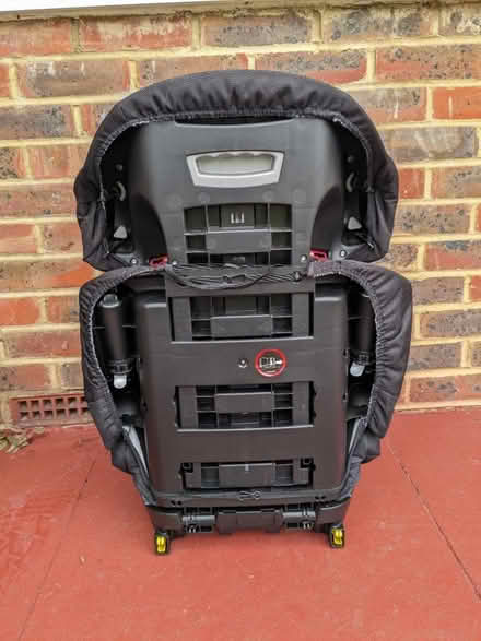 Photo of free Maxi-cosi car seat (Farnham, GU9) #3