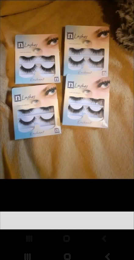 Photo of free False eyelashes (Alexandra Park M14) #1