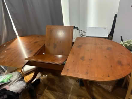 Photo of free Solid wooden dining table (East Croydon.) #4