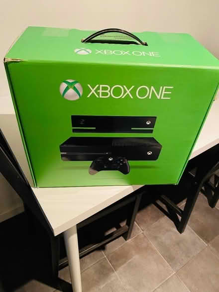 Photo of free xbox one 500 gb (Southfields SW18) #1