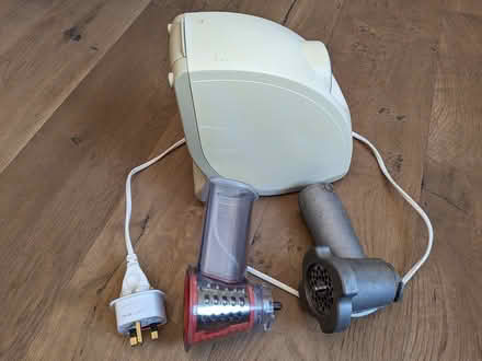 Photo of free Electric meat grinder/mincer (Mortlake (SW14)) #2