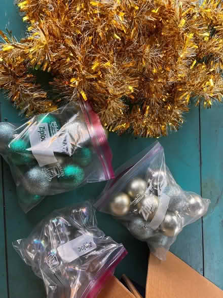 Photo of free Xmas decorations (Country Club Park/Mid City) #4