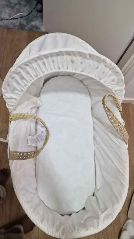 Photo of free Moses basket (Blaydon NE21) #4