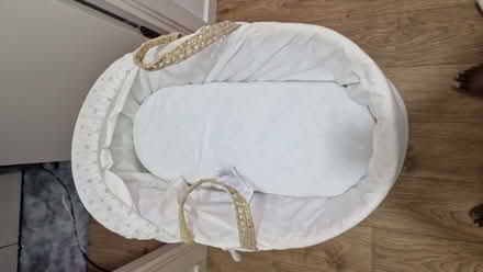 Photo of free Moses basket (Blaydon NE21) #2