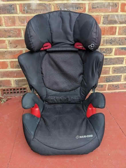 Photo of free Maxi-cosi car seat (Farnham, GU9) #2