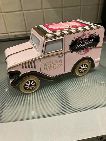 Photo of free empty tin (Woodley RG5) #1