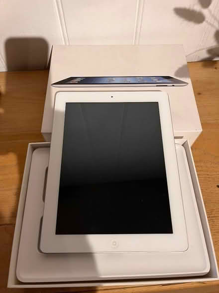 Photo of free IPad 16gb. Model A1395 (Potterells Farm AL9) #1