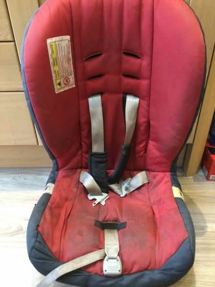 Photo of free Child car seat 15-36kg (Old Heath CO2) #1
