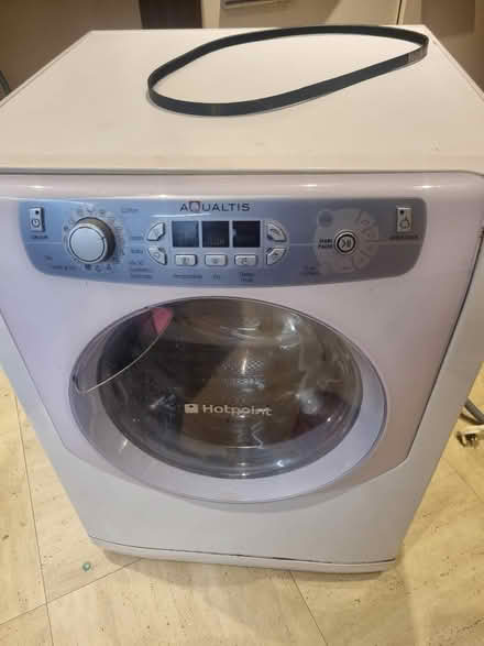 Photo of free Hotpoint Washing Dryer Needs Repair,The Belt is come off (Penn Hill BH14) #3