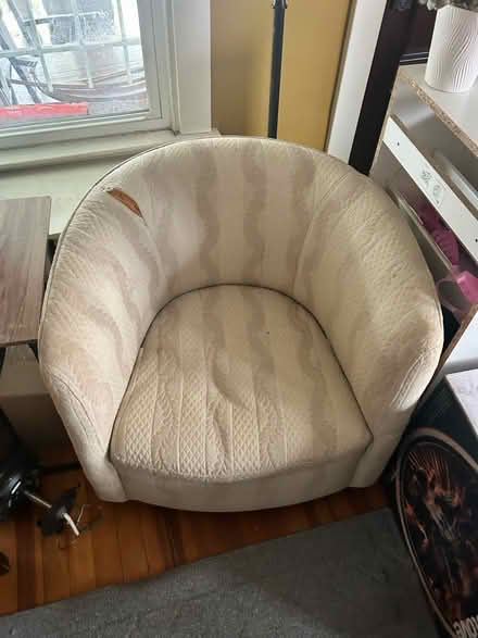 Photo of free Comfy Chair (Woodridge) #1