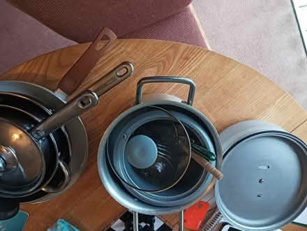 Photo of free Pots, pans, kitchen stuff (Burbage LE10) #1