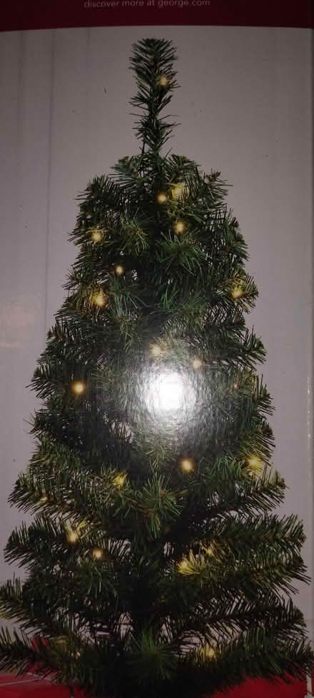 Photo of free Small 3ft Christmas tree. Excellent condition (Melton Park NE3) #2