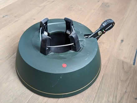 Photo of free Christmas Tree Stand (Mortlake (SW14)) #1