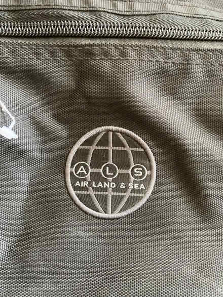 Photo of free Holdall (St Ann's Wells Gardens area BN3) #1