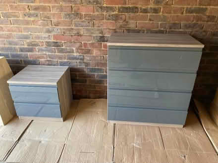 Photo of free Chest of Drawers and Bedside Drawer Unit (CT21) #2