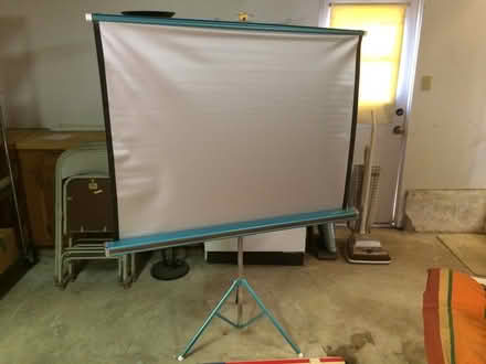 Photo of free vintage projection screen (Las Vegas, NV) #2