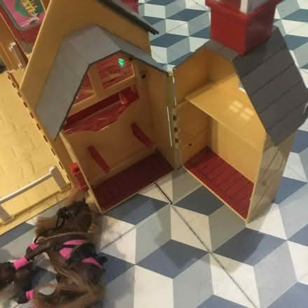 Photo of free Amy’s Pony Tales stable and ponies (Bicknacre CM3) #1
