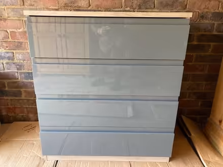 Photo of free Chest of Drawers and Bedside Drawer Unit (CT21) #1