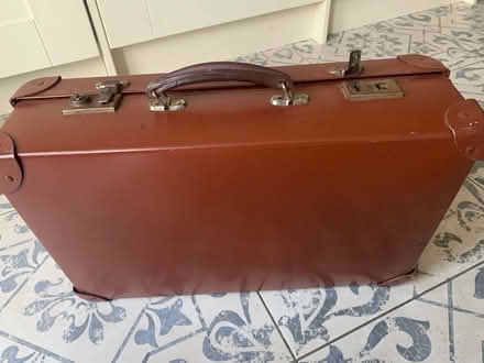 Photo of free Vintage suitcase (Cricklewood NW2) #3