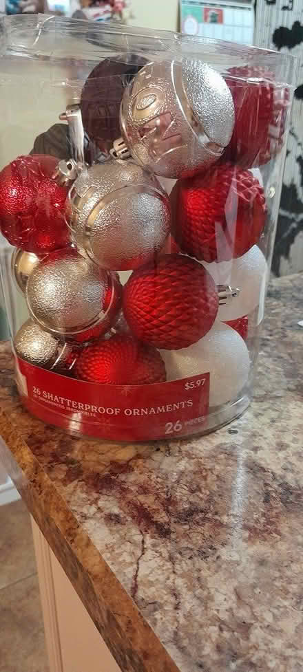 Photo of free Shatterproof christmas ornaments (Amber meadows 21702) #1