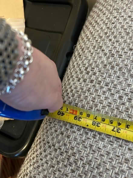 Photo of free Fab pouffe (Seatonville NE25) #2