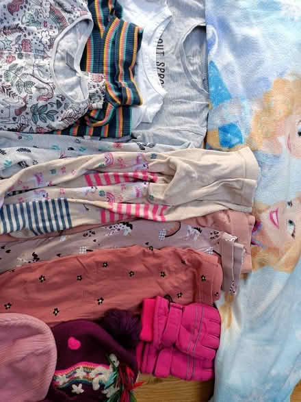 Photo of free Girls clothes 5-6 years (Saltaire BD18) #3