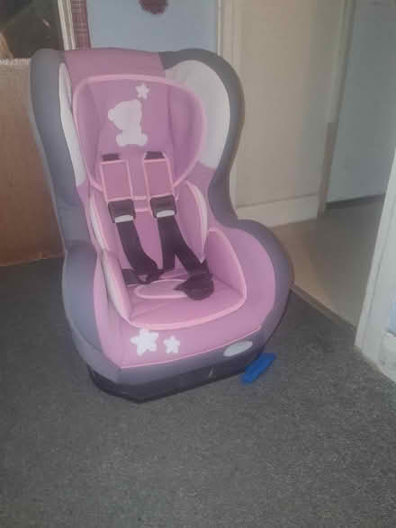 Photo of free car seat (Enfield) #1