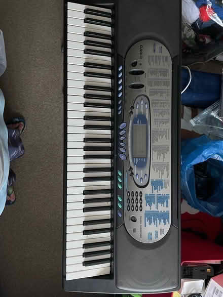 Photo of free Keyboard & Stand (Twickenham TW1) #2
