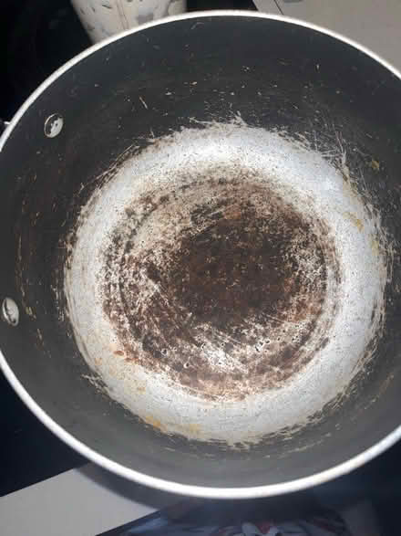 Photo of free Cooking pot set (Croydon, CR0) #4