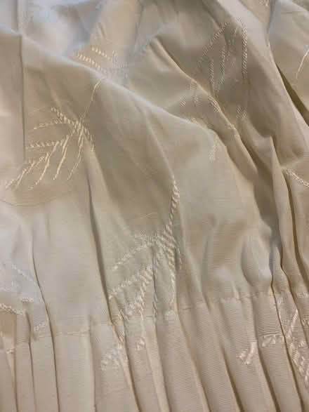 Photo of free Curtains white/cream (S7 Netheredge) #2